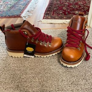 Eddie Bauer K-6 Boot